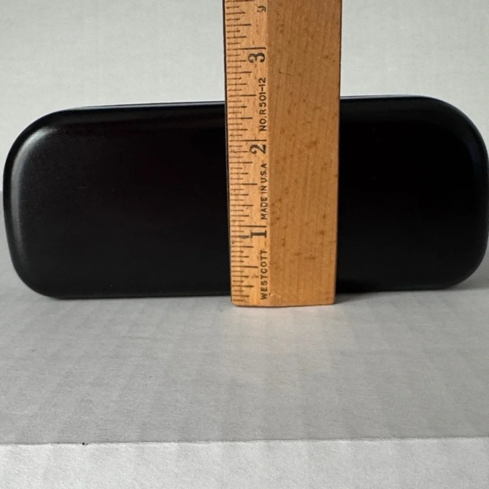 COACH New York Clamshell/Hardshell Eyeglass Case/Black Embossed Leather